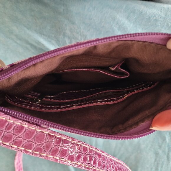 Guess Crossbody Bag - Picture 5 of 6